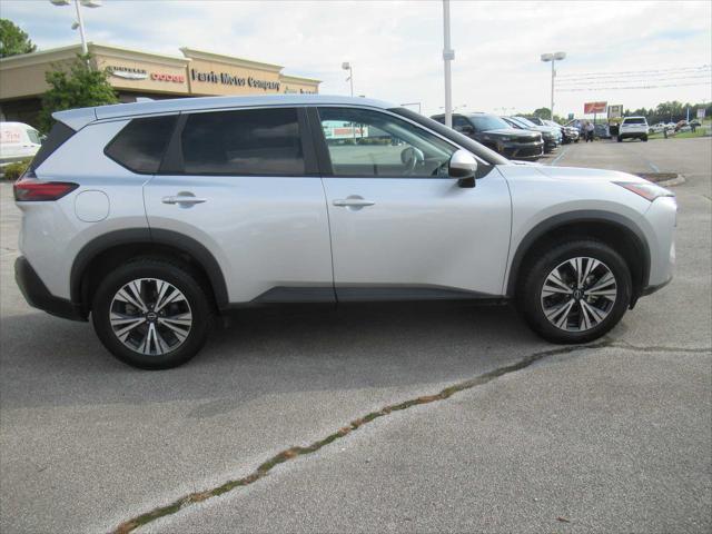 2022 nissan rogue sv