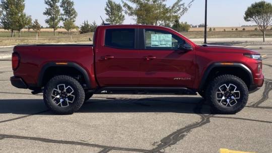 2024 GMC Canyon