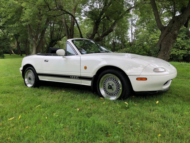 eunos roadster - right hand drive