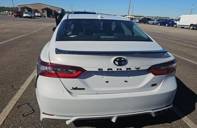 2023 toyota camry se