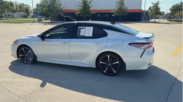2019 toyota camry xse