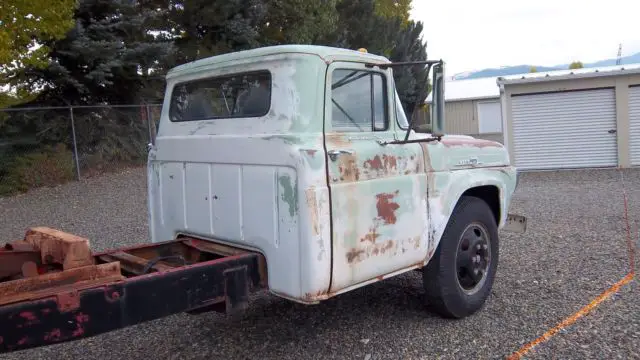 1959 ford f- 600 cab and chassis
