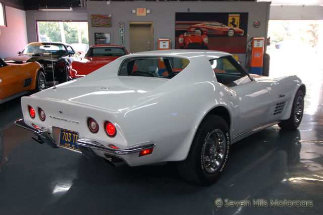 awesome driver, 4-speed, loaded, ps, pb, pw, white/black, very clean, low miles