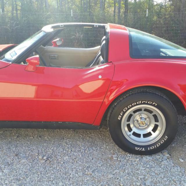 1978 anniversary edition red chevrolet corvette