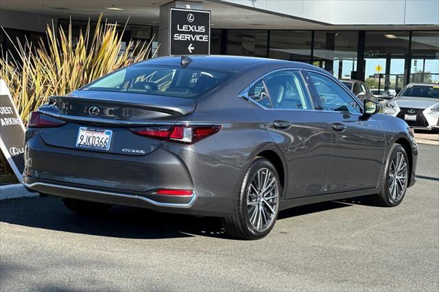 2024 lexus es 300h base