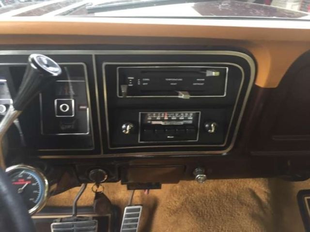 1977 ford f100 explorer 302 v8 gasoline engine. 3-speed c4 automatic tranny pa