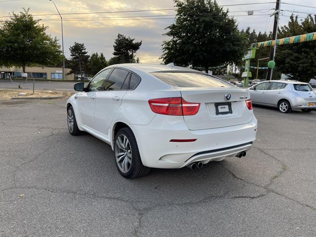 2012 bmw x6 m awd 4dr
