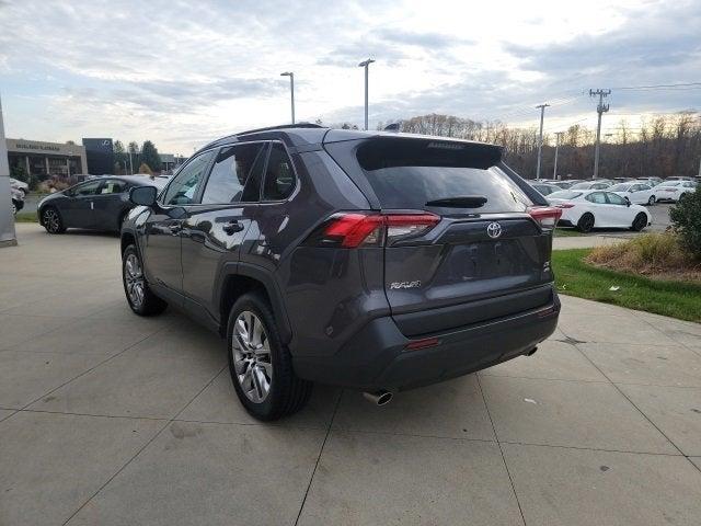 2022 toyota rav4 xle premium