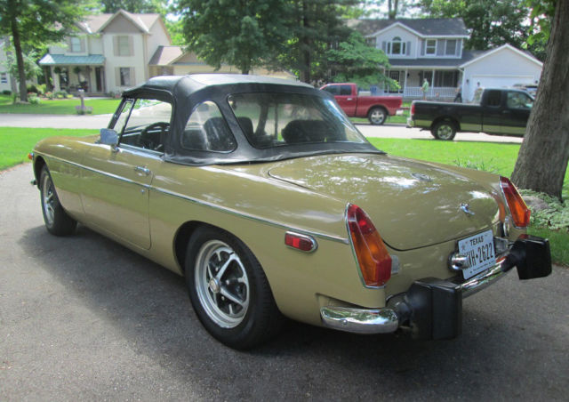 1974 mgb roadster, original, low mileage - maintained by university motors