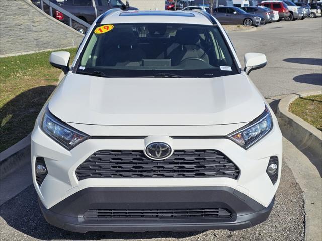 2019 toyota rav4 xle