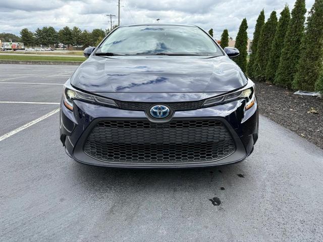 2021 toyota corolla hybrid le