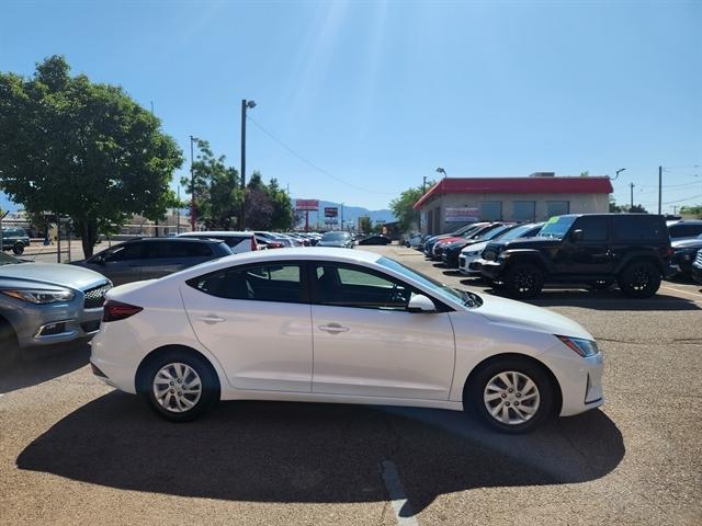 2020 hyundai elantra se