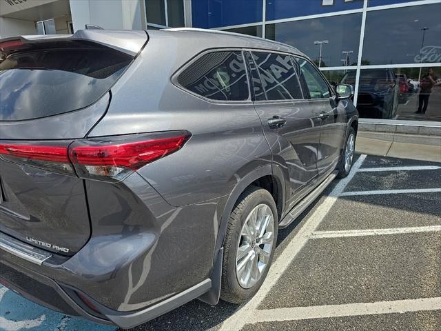 2021 toyota highlander limited