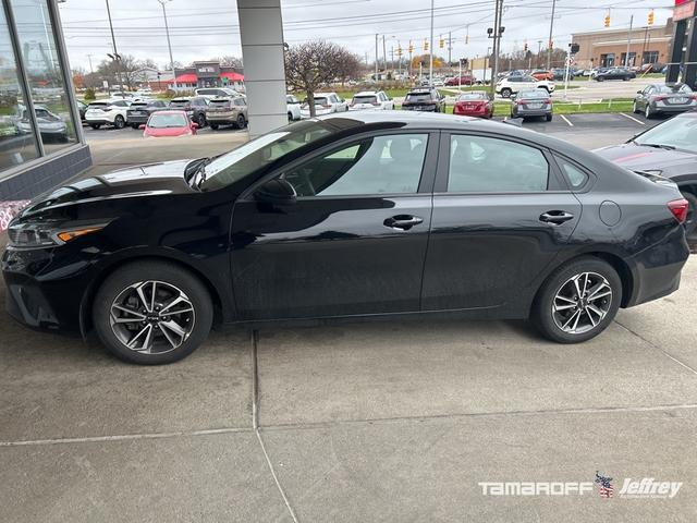 2022 kia forte lxs