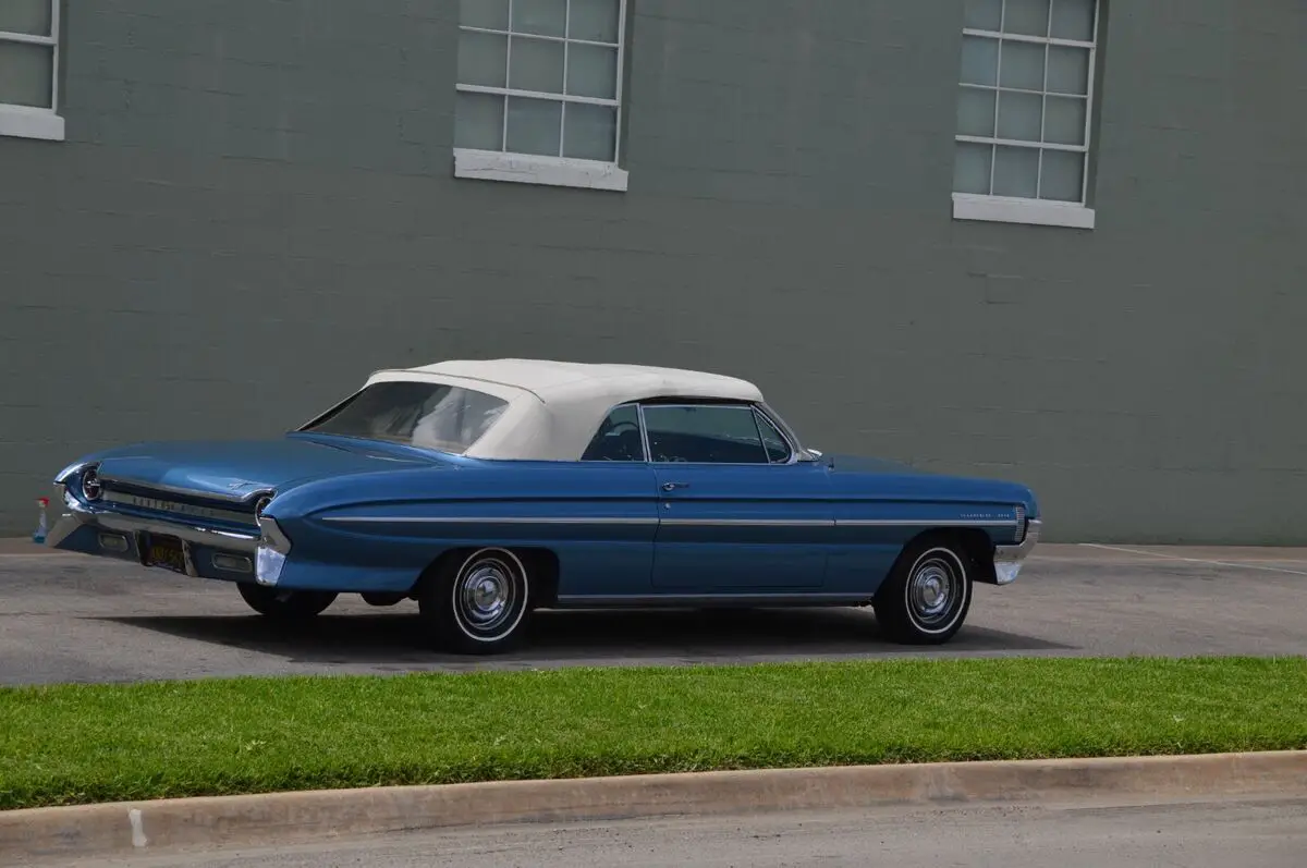 1961 oldsmobile super 88 convertible