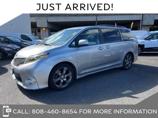 2016 toyota sienna se premium