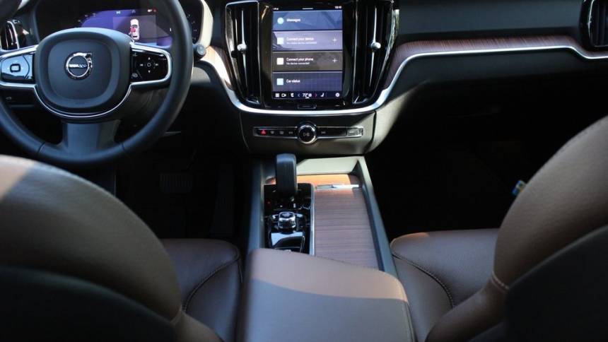 2023 volvo v60 cross country b5 plus