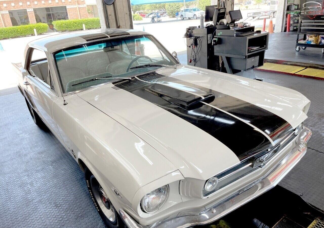 1965 ford mustang ford gt racing stripes new paint 351 v8 500 miles