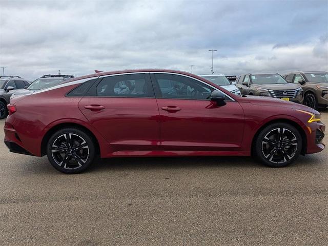 2021 kia k5 gt-line