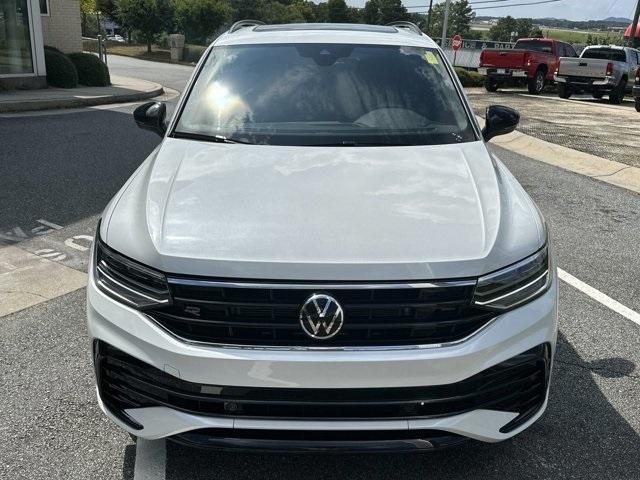2024 volkswagen tiguan 2.0t se r-line black