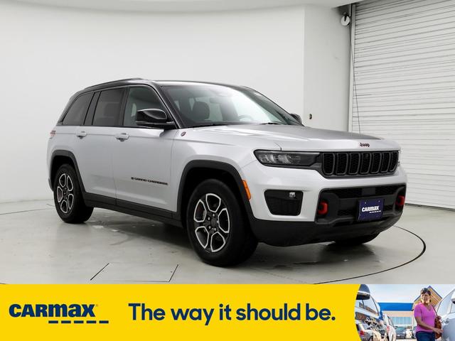 2022 jeep grand cherokee trailhawk