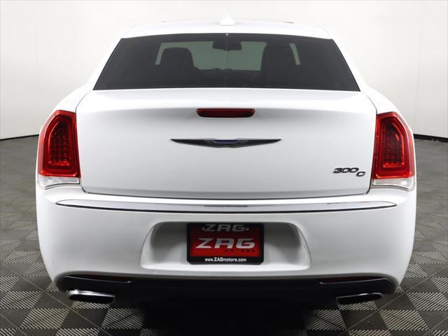 2017 chrysler 300c base
