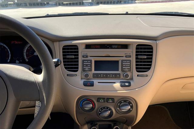 2010 kia rio lx