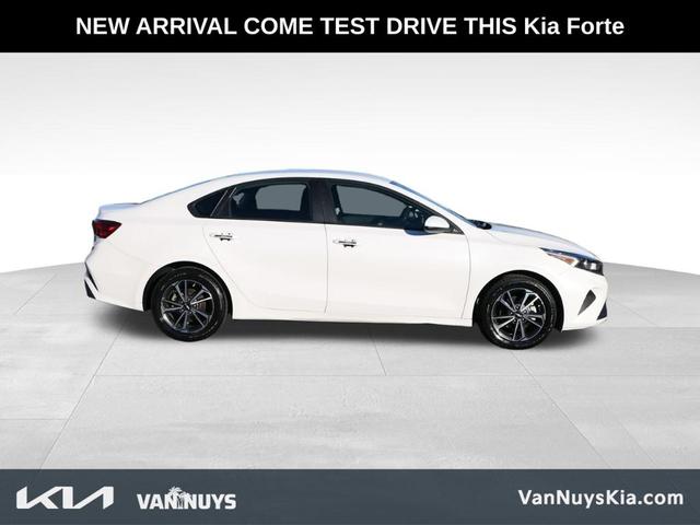 2022 kia forte lxs