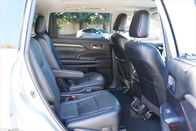 2019 toyota highlander limited platinum