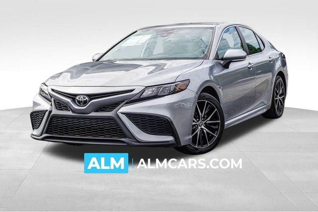 2023 toyota camry se