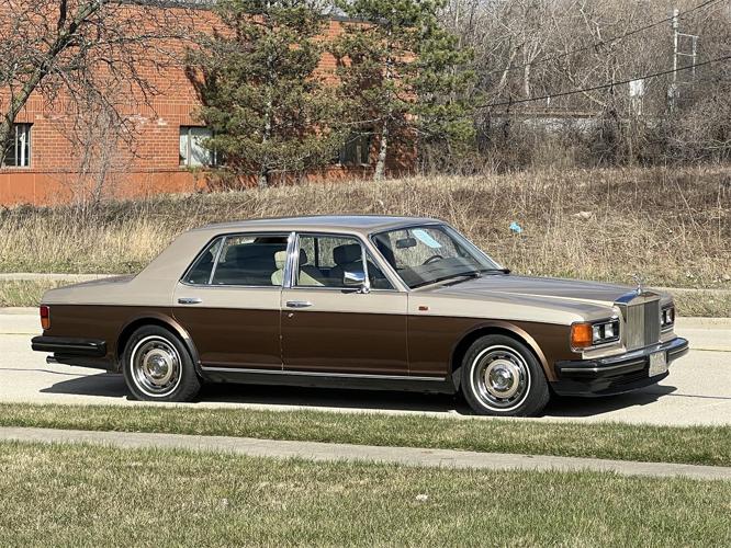 1989 rolls-royce silver spirit in astoria, new york