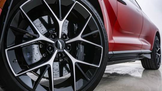 2024 Aston Martin DBX