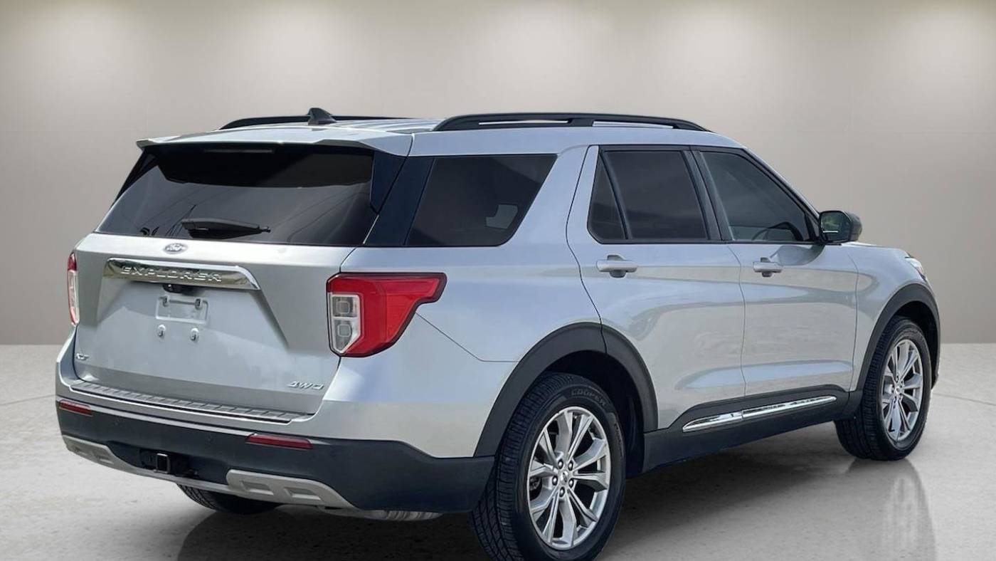 2021 ford explorer xlt