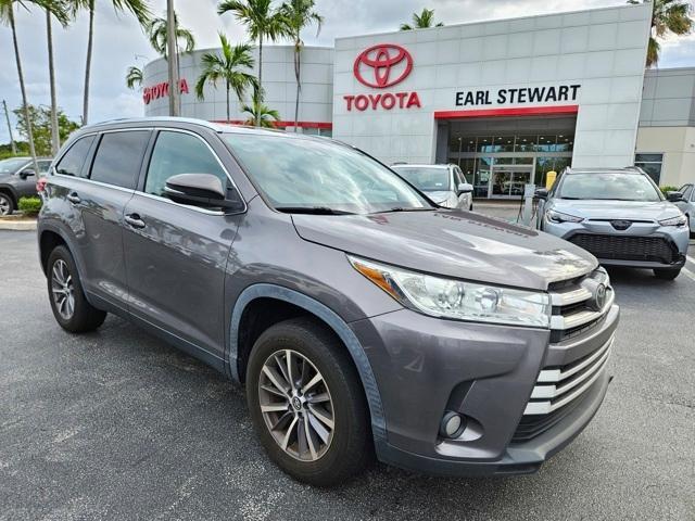 2019 toyota highlander xle