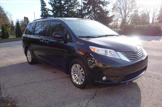 2014 toyota sienna xle