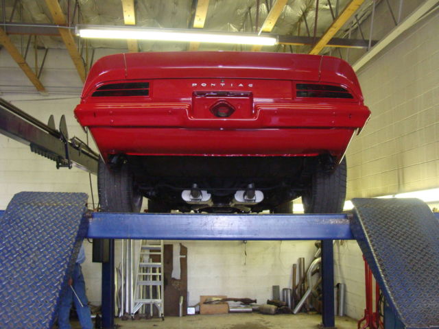 pontiac firebird formula 400
