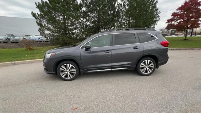 2022 subaru ascent limited 8-passenger