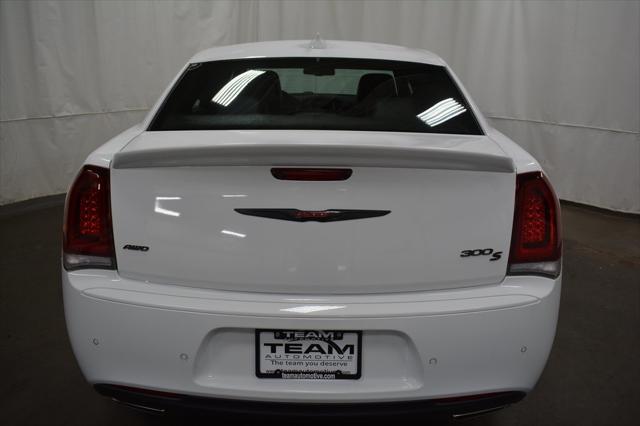 2021 chrysler 300 s