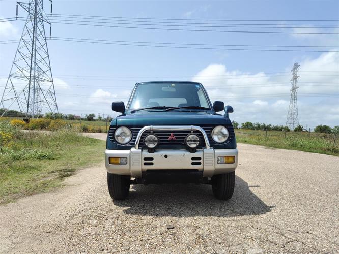 1995 mitsubishi pajero in freeport, texas
