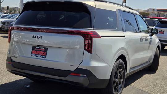2025 Kia Carnival