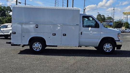 2025 Ford E-Series e-350sd base