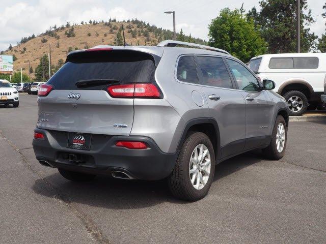 used 2018 jeep cherokee 4wd latitude plus bend, or 97701 for sale in bend, oregon