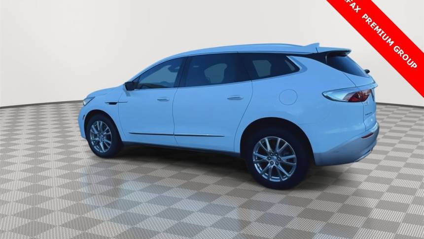2022 buick enclave premium