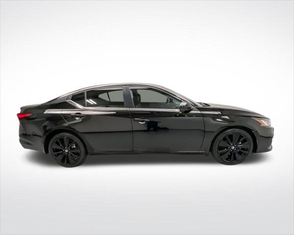 2022 nissan altima sr intelligent awd