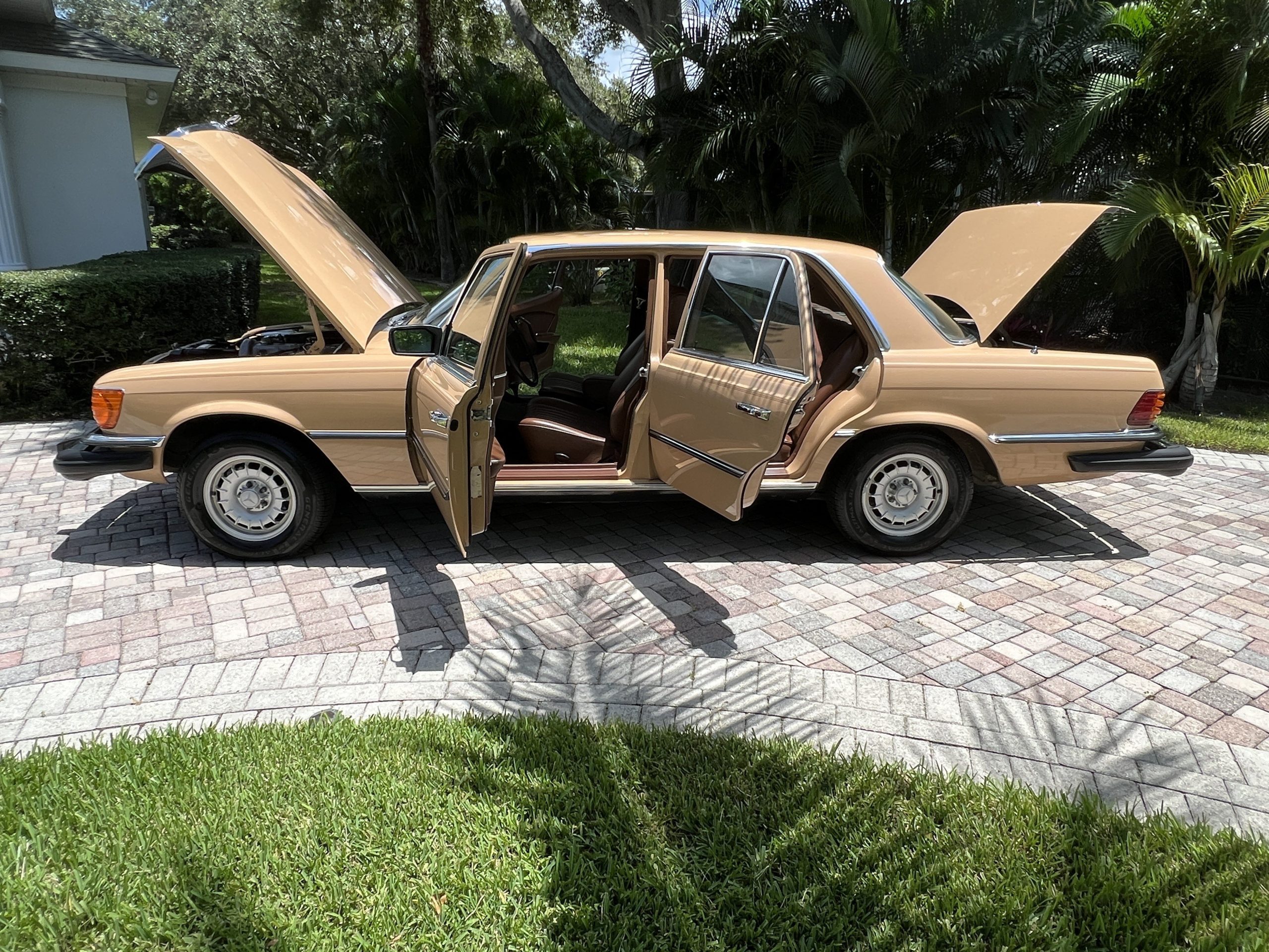 1979 mercedes-benz 300sd sedan