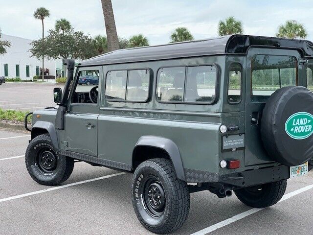 1993 land rover defender 110, diesel, 5 speeds, 4 x 4