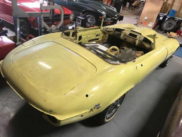 jaguar e type v12 xke roadster 1973 lhd exception body for restoration