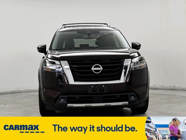 2022 nissan pathfinder sl