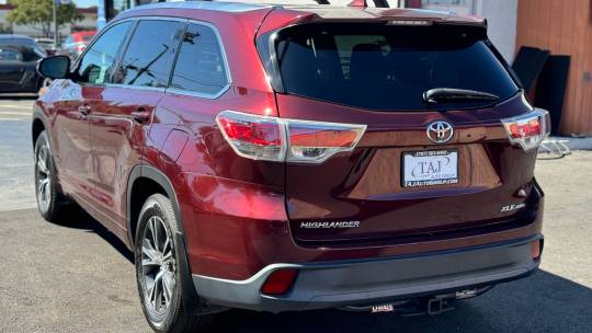 2016 Toyota Highlander