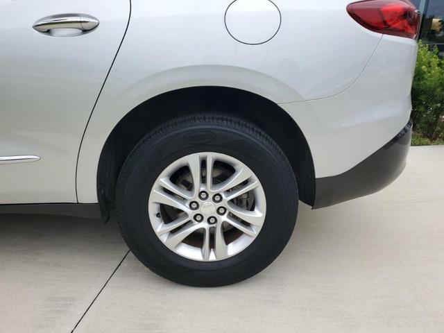 2018 buick enclave essence